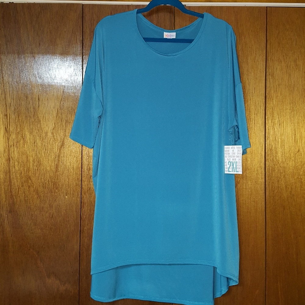 🦄LuLaRoe Solid Blue Irma🦄